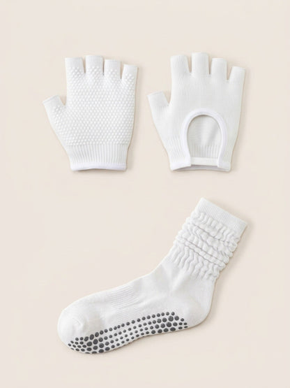 Starter Set in White: one pair of white SoftGrip half-finger gloves and one white Scrunch grip sock